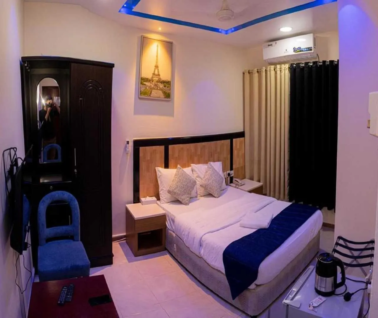 Sharjah Plaza Hotel 2*,