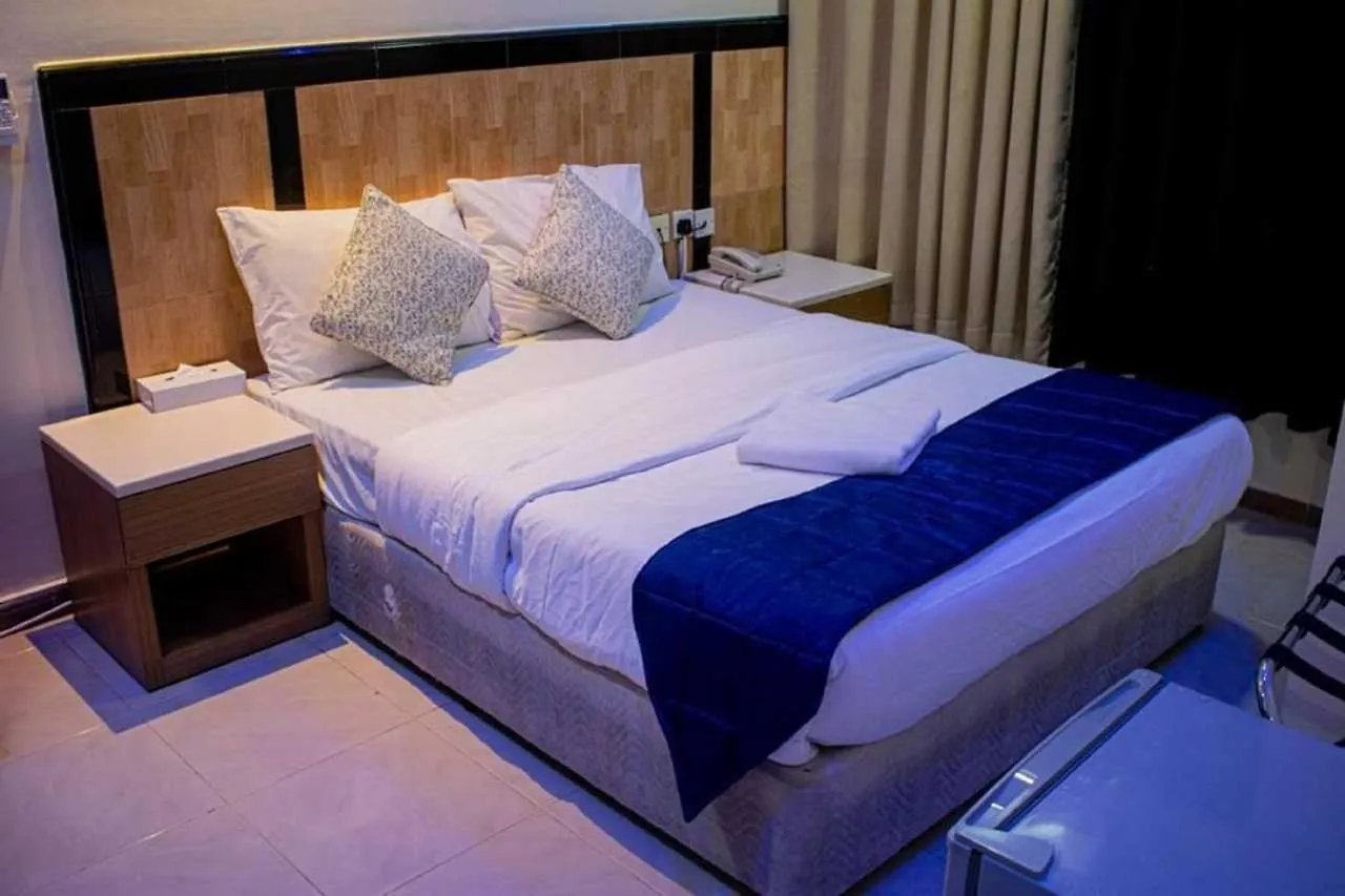 Sharjah Plaza Hotel 2*,  United Arab Emirates